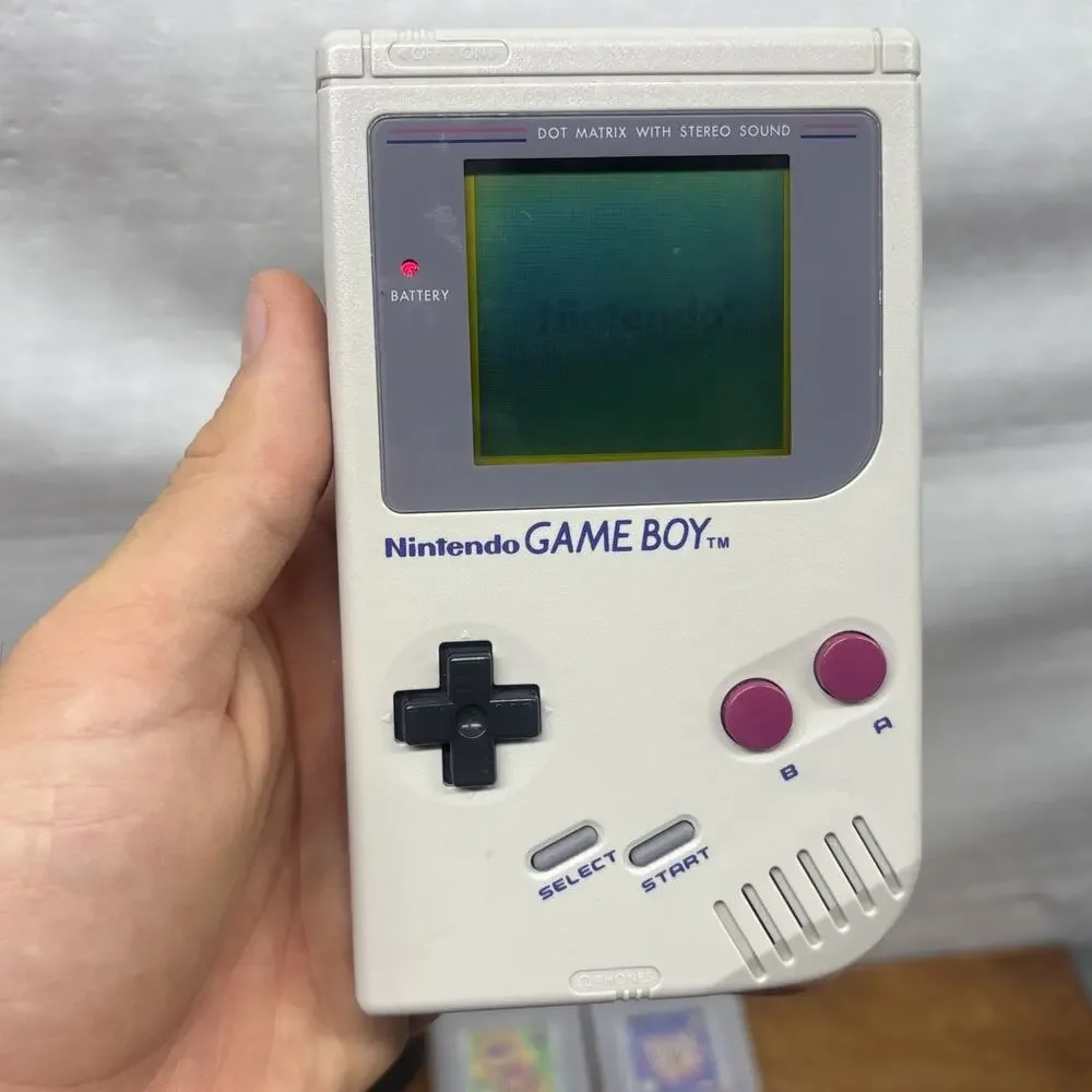 Original Nintendo Gameboy Console System Fully Working & Tetris And More. Clean!